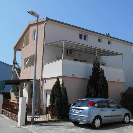 Apartament With A Parking Space Kastel Stafilic, - 16811 *